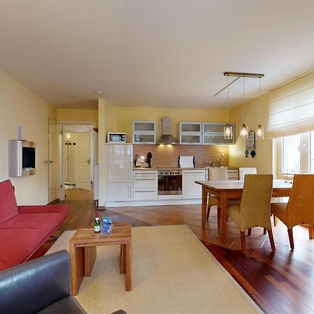 Strandnahe Fewos Mit 2 Schlafzimmern Und Balkon, Residenz Prorer Wiek, ビンツ エクステリア 写真